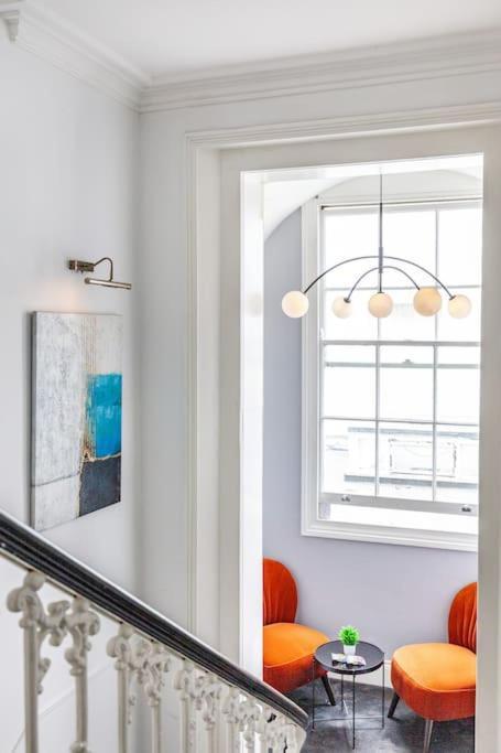 Stylish Near Paddington Station Apartment